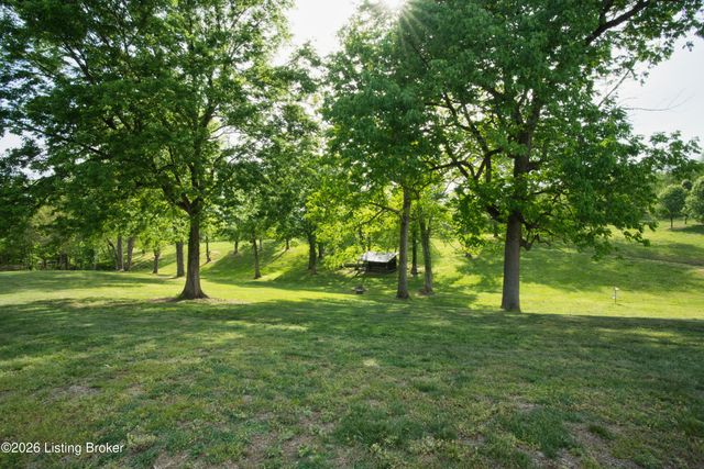 8675 KY-52, Loretto, KY 40037