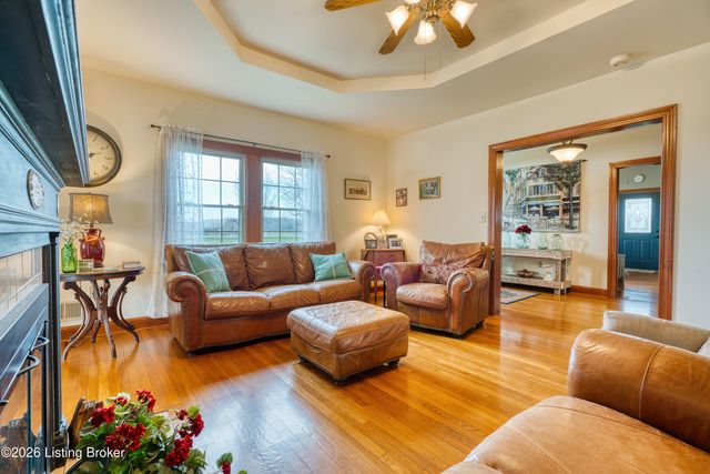8675 KY-52, Loretto, KY 40037