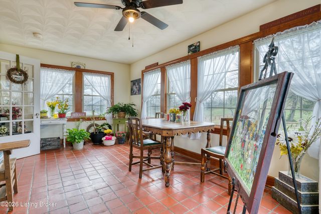 8675 KY-52, Loretto, KY 40037