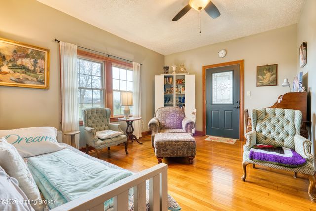 8675 KY-52, Loretto, KY 40037