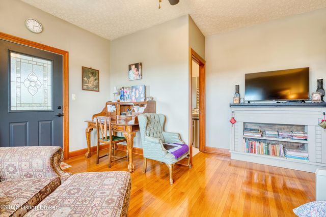 8675 KY-52, Loretto, KY 40037