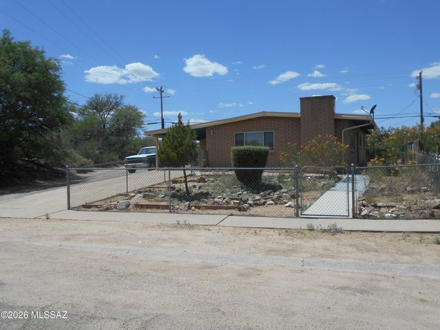 894 S Post Road, Benson, AZ 85602