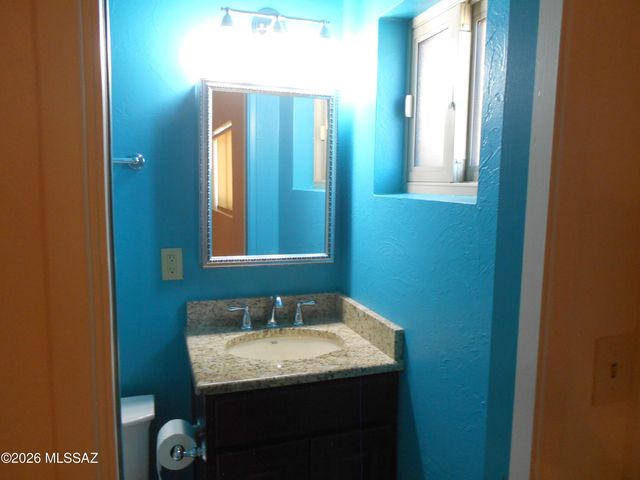 894 S Post Road, Benson, AZ 85602