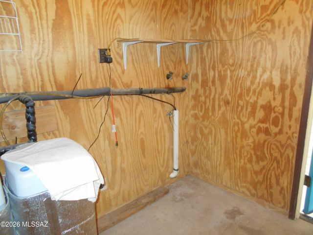 894 S Post Road, Benson, AZ 85602