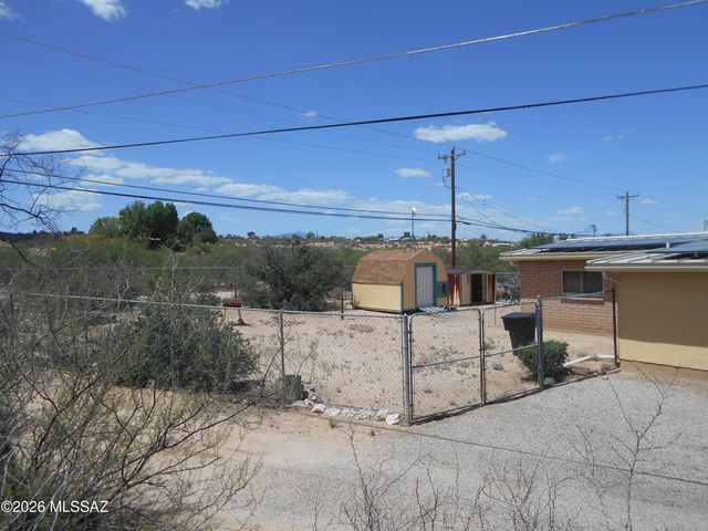 894 S Post Road, Benson, AZ 85602