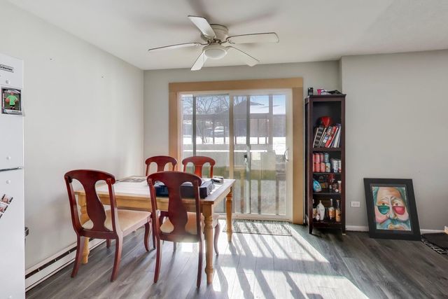 627 Chardonnay Lane, Crystal Lake, IL 60014