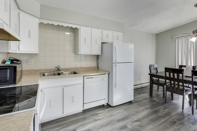 627 Chardonnay Lane, Crystal Lake, IL 60014