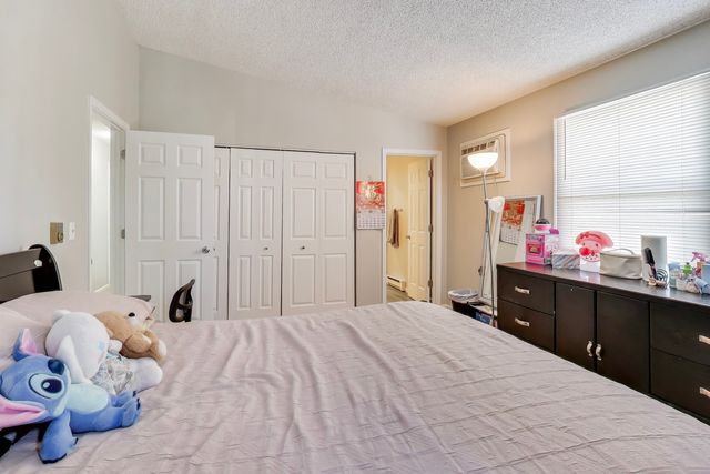 627 Chardonnay Lane, Crystal Lake, IL 60014