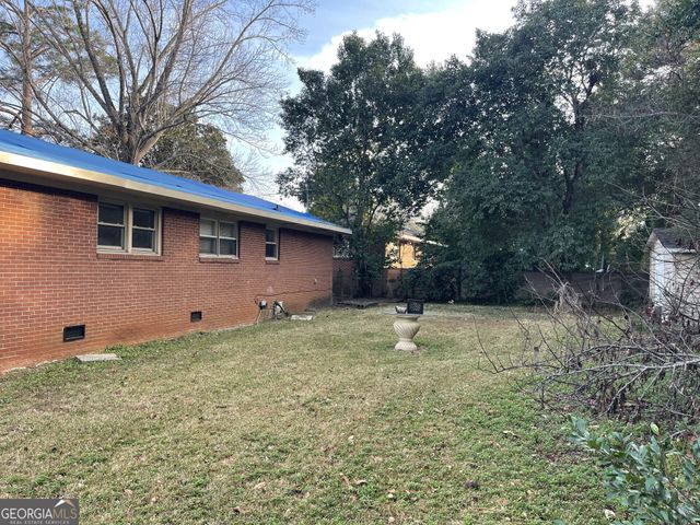 205 Lois Drive, Warner Robins, GA 31093