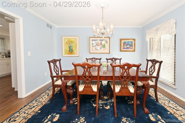 6024 Ledgeway Drive, West Bloomfield Charter Township, MI 48322