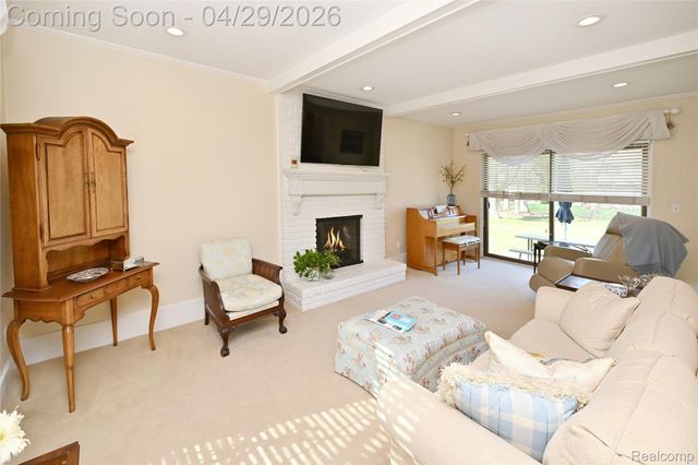 6024 Ledgeway Drive, West Bloomfield Charter Township, MI 48322