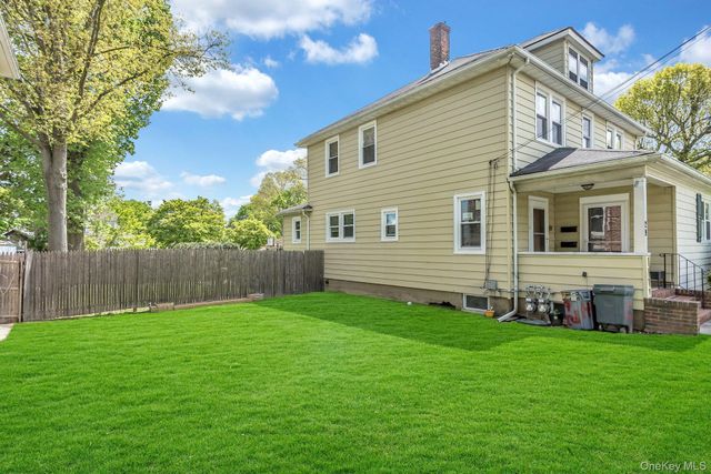 29 Ford Street, Glen Cove, NY 11542