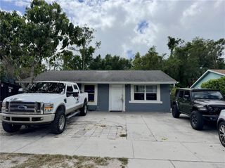 12047 Sitterley ST, Naples, FL 34113
