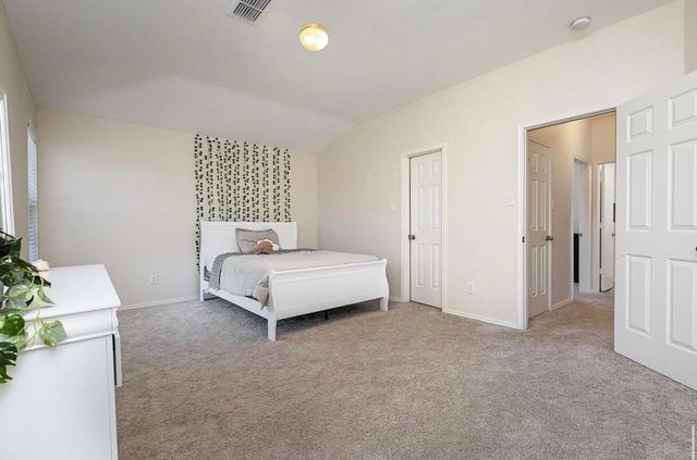 512 Darlene Trail, Euless, TX 76039