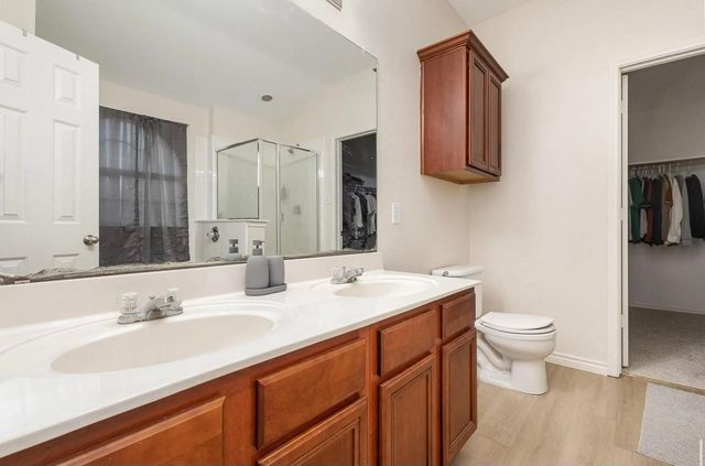 512 Darlene Trail, Euless, TX 76039