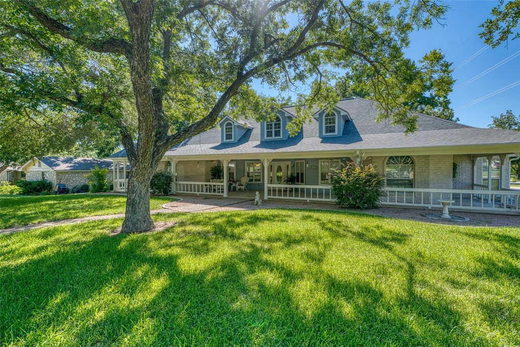 266 Quail, Meadowlakes, TX 78654