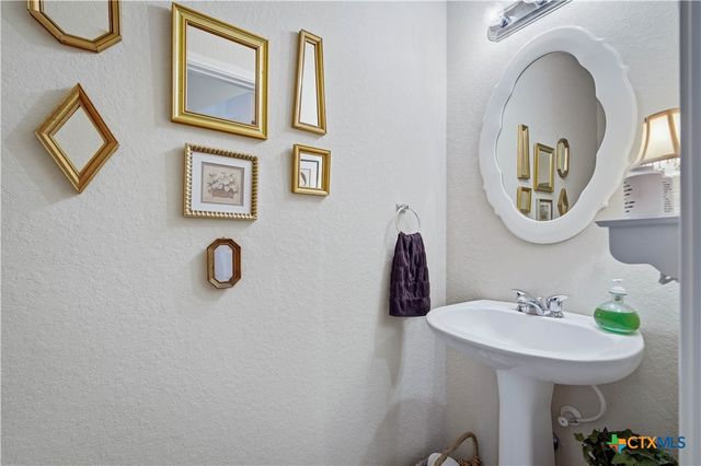 767 San Luis, New Braunfels, TX 78132