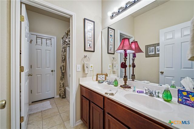 767 San Luis, New Braunfels, TX 78132