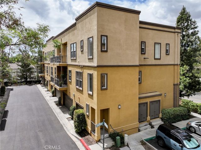 1105 Armstrong, Fullerton, CA 92833