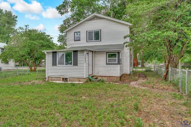 2007 NE Quincy ST, Topeka, KS 66608