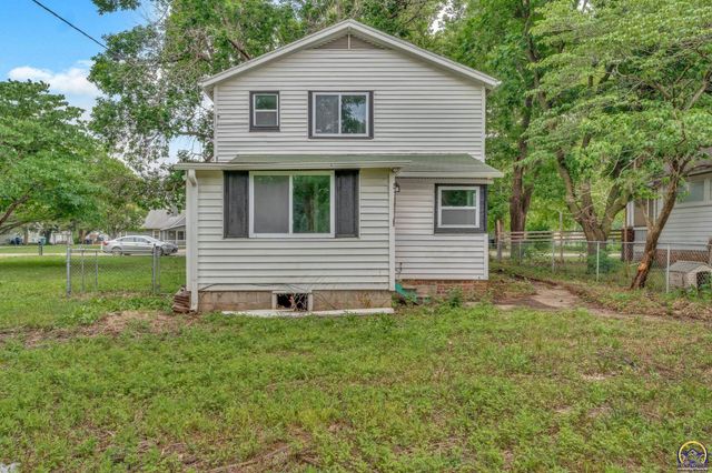 2007 NE Quincy ST, Topeka, KS 66608