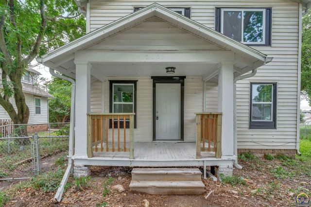 2007 NE Quincy ST, Topeka, KS 66608