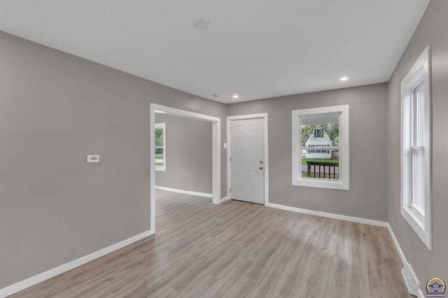2007 NE Quincy ST, Topeka, KS 66608