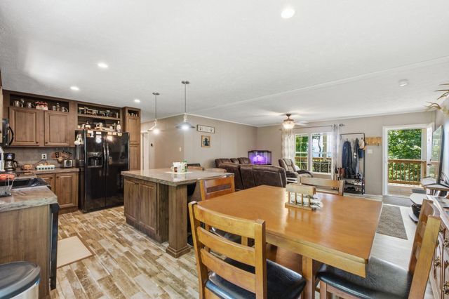 1800 S Pittsburg Mountain Road, South Pittsburg, TN 37380
