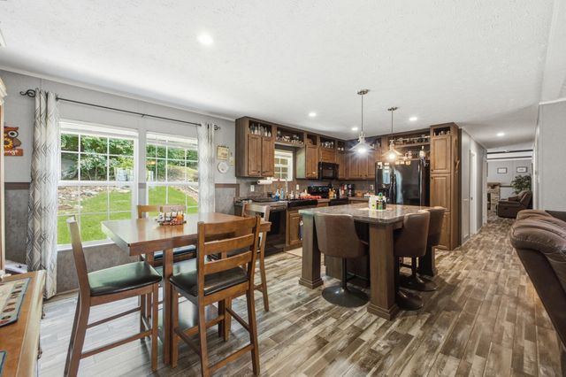1800 S Pittsburg Mountain Road, South Pittsburg, TN 37380