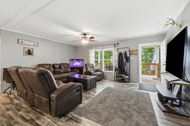 1800 S Pittsburg Mountain Road, South Pittsburg, TN 37380