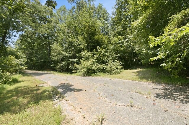 1800 S Pittsburg Mountain Road, South Pittsburg, TN 37380