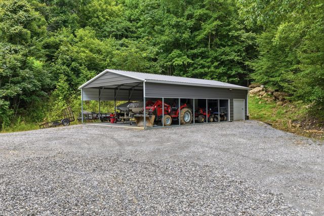1800 S Pittsburg Mountain Road, South Pittsburg, TN 37380