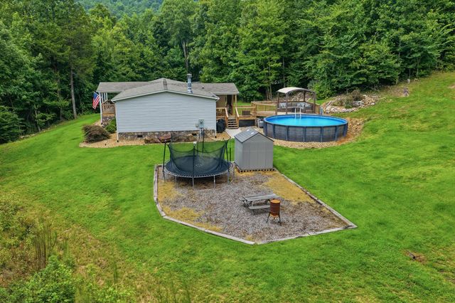 1800 S Pittsburg Mountain Road, South Pittsburg, TN 37380