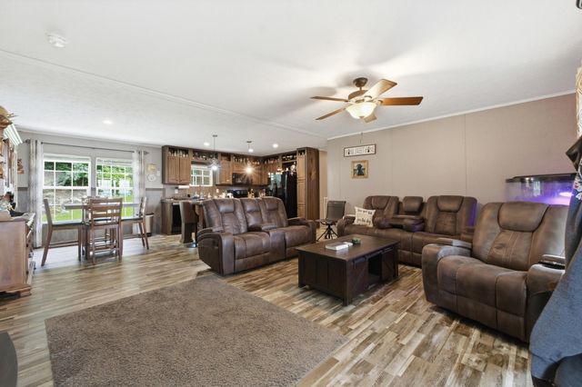 1800 S Pittsburg Mountain Road, South Pittsburg, TN 37380