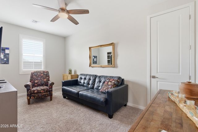 3226 E LUNA Drive, San Tan Valley, AZ 85143