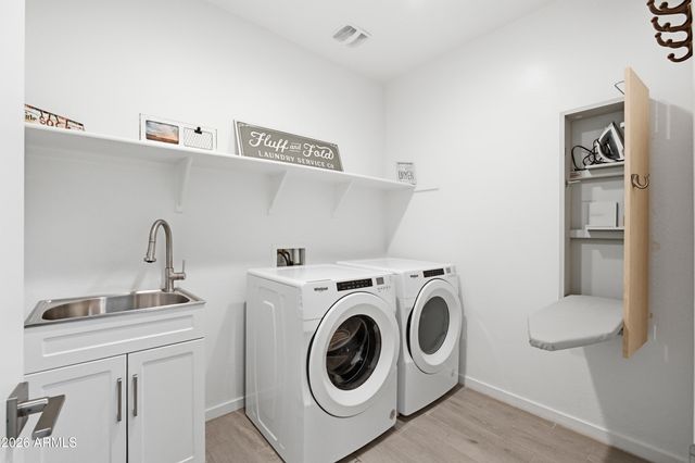 3226 E LUNA Drive, San Tan Valley, AZ 85143