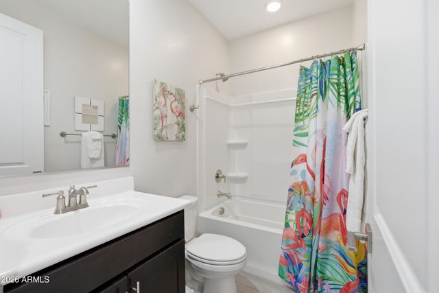 3226 E LUNA Drive, San Tan Valley, AZ 85143