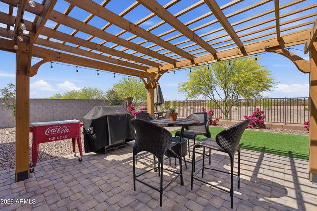 3226 E LUNA Drive, San Tan Valley, AZ 85143