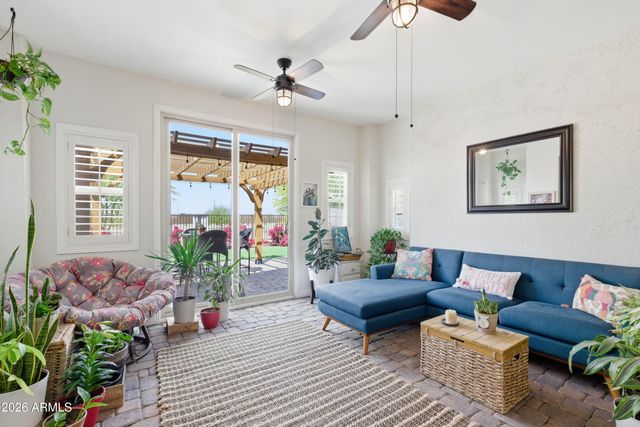 3226 E LUNA Drive, San Tan Valley, AZ 85143