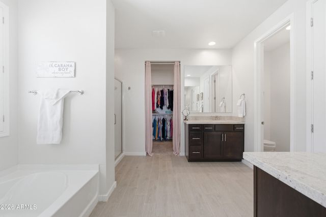 3226 E LUNA Drive, San Tan Valley, AZ 85143