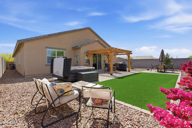3226 E LUNA Drive, San Tan Valley, AZ 85143