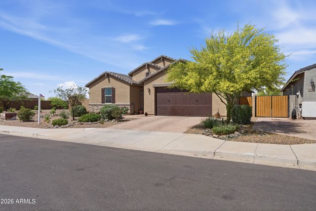 3226 E LUNA Drive, San Tan Valley, AZ 85143