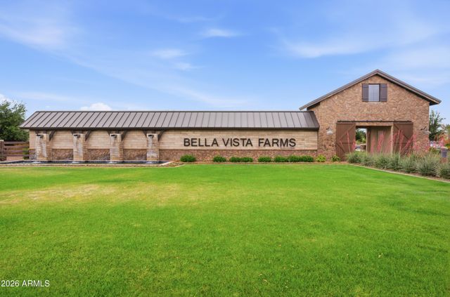 3226 E LUNA Drive, San Tan Valley, AZ 85143