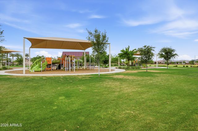 3226 E LUNA Drive, San Tan Valley, AZ 85143