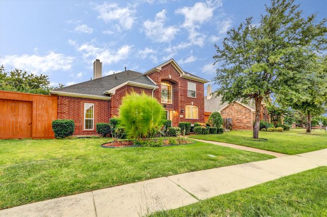 2308 Greenview Drive, Carrollton, TX 75010