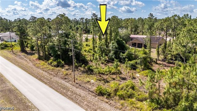 1228 Celtic ST E, Lehigh Acres, FL 33974