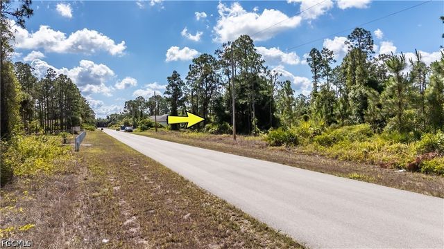 1228 Celtic ST E, Lehigh Acres, FL 33974