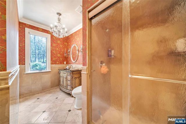 837 Apple Ridge Road, Franklin Lakes, NJ 07417