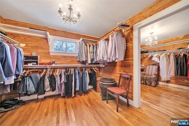 837 Apple Ridge Road, Franklin Lakes, NJ 07417