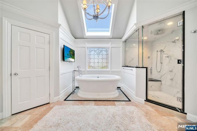 837 Apple Ridge Road, Franklin Lakes, NJ 07417